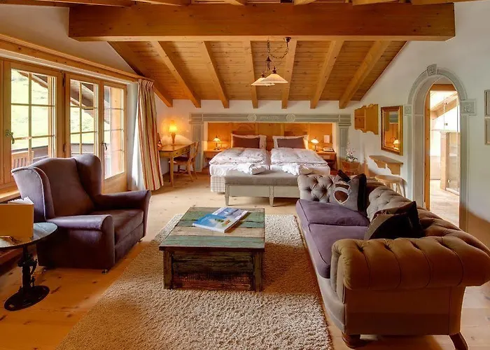 ベルクホフ ホテル 4*