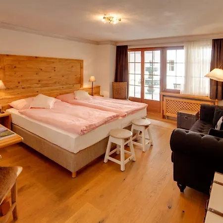 Ξενοδοχείο Berghof 4*